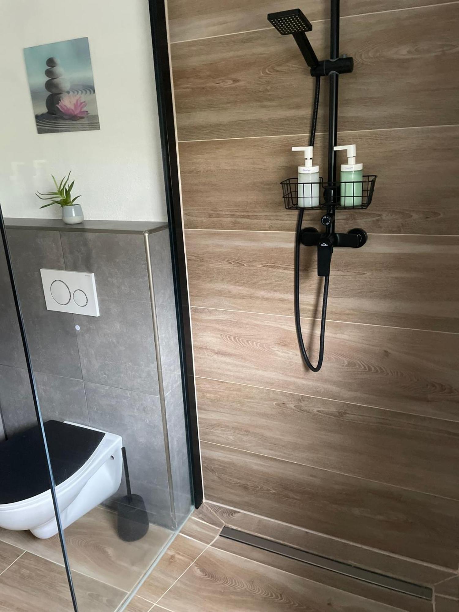 Schoene Ferienwohnung Mitten Im Pfaelzerwaldgebiet Leimen  Esterno foto